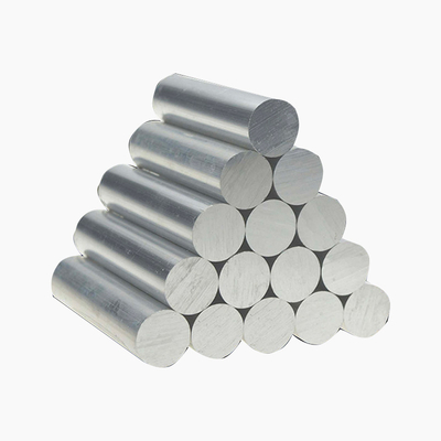Individuelles Auflösen von Aluminiumstielen für industrielle Anwendungen